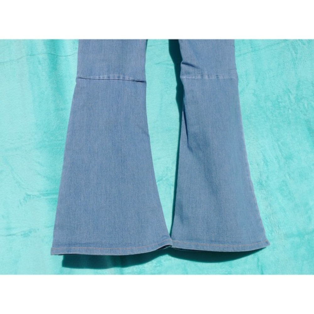 We The Free Free People Boho Stretchy Flare Jeans Light Wash‎ Blue Womens 28 - Picture 3 of 16